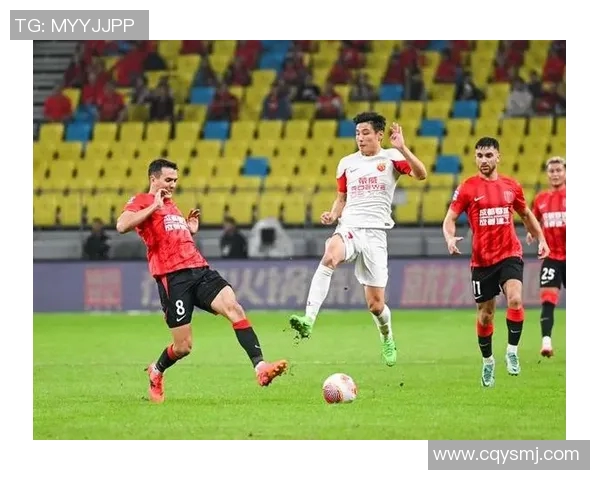 深入分析成都足球队运营策略与市场推广模式的成功之道